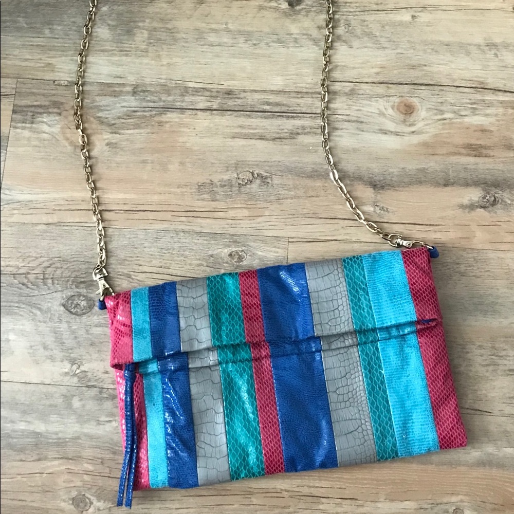 Cross body clutch